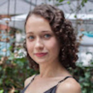 Meet your Posher, Alexandra